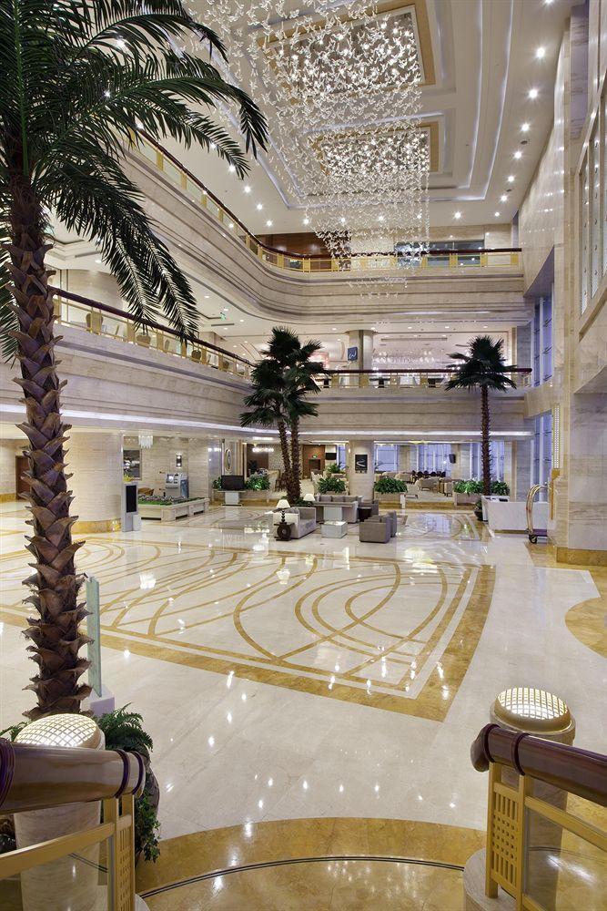 Crowne Plaza Hotel Dandong Interno foto